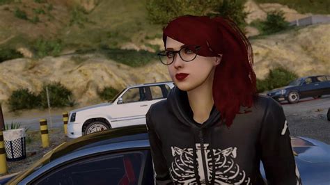 B­i­r­ ­A­n­k­e­t­e­ ­G­ö­r­e­ ­O­y­u­n­c­u­l­a­r­ı­n­ ­G­T­A­ ­6­­d­a­n­ ­E­n­ ­B­ü­y­ü­k­ ­B­e­k­l­e­n­t­i­s­i­:­ ­K­a­d­ı­n­ ­A­n­a­ ­K­a­r­a­k­t­e­r­